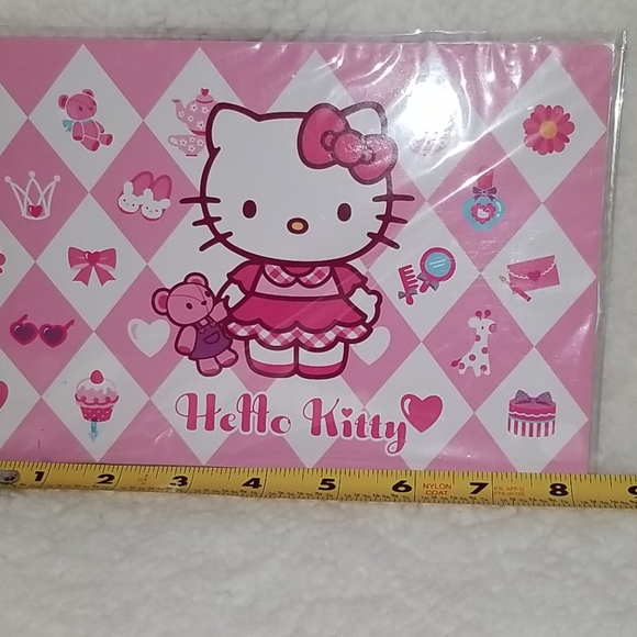 Hello Kitty Gift Set - Picture 2 of 7